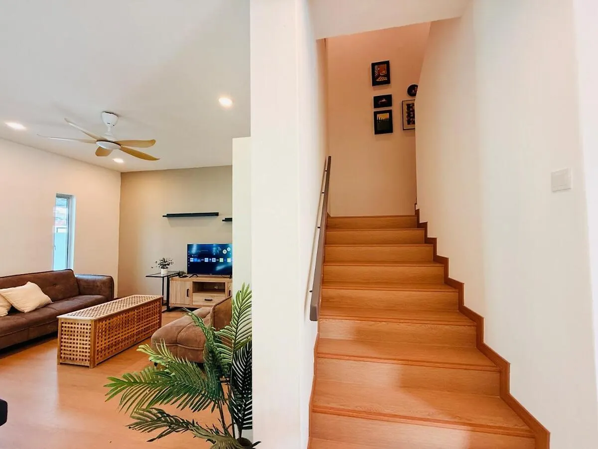 Whitezen Family Homestay 9Room For 20Pax Central Penang Jelutong Malásia