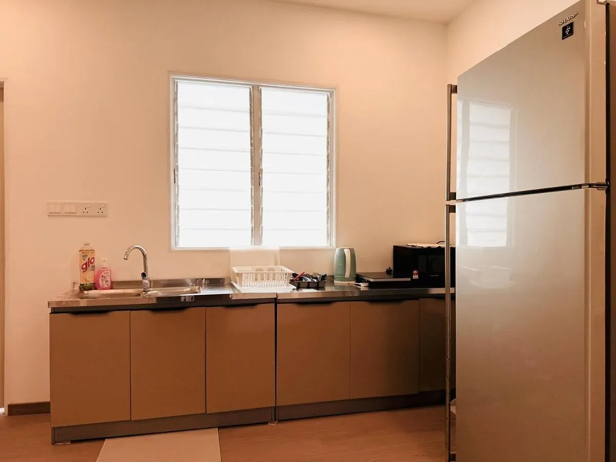 Whitezen Family Homestay 9Room For 20Pax Central Penang Jelutong