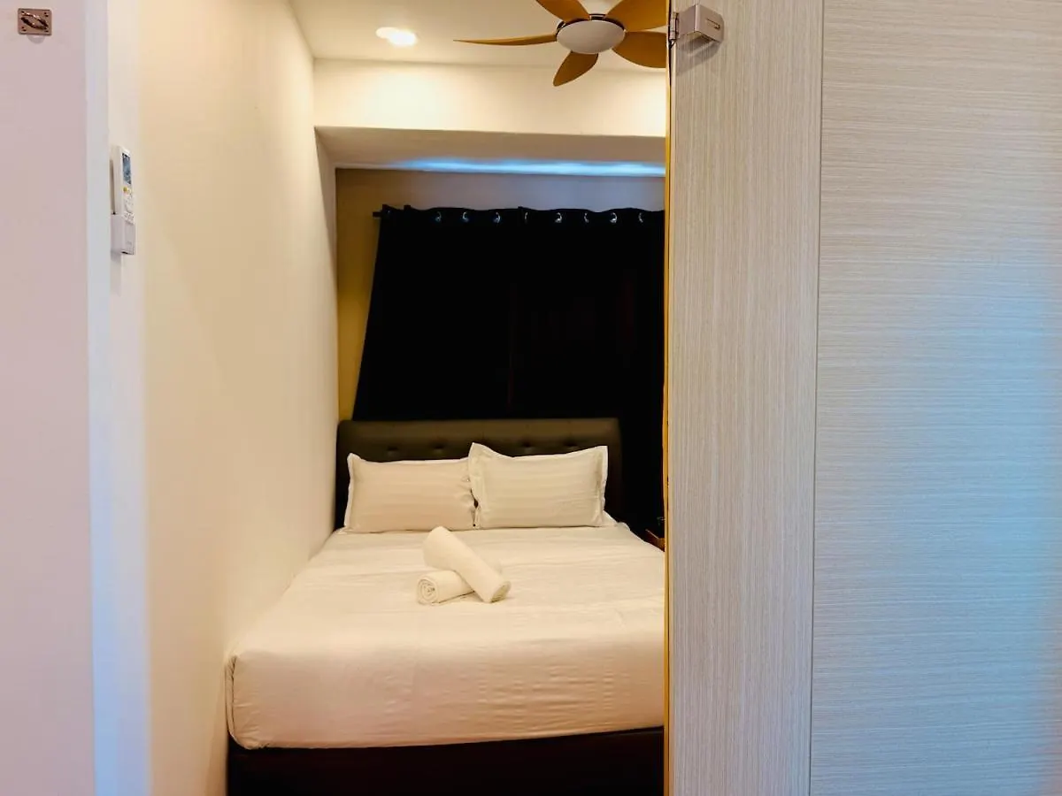 Villa Whitezen Family Homestay 9Room For 20Pax Central Penang Jelutong