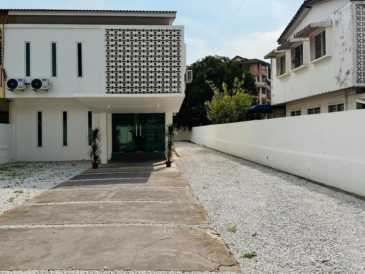 Whitezen Family Homestay 9Room For 20Pax Central Penang Jelutong Malásia